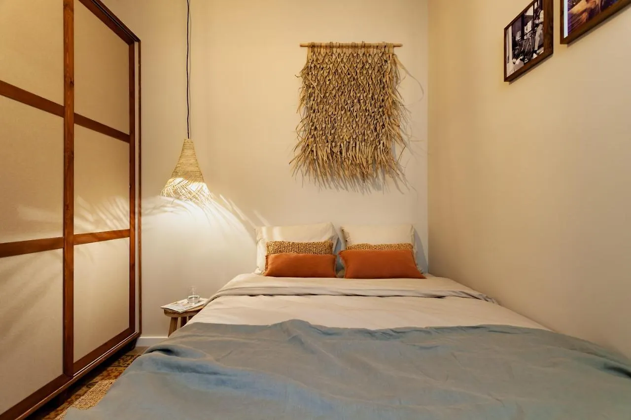 Milos - Two Bedroom Apartment In Mallorca St Barcelone